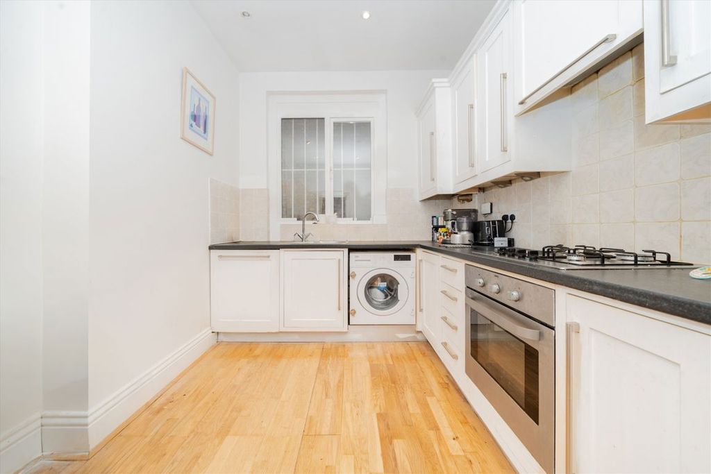 Property photo 2 of 5