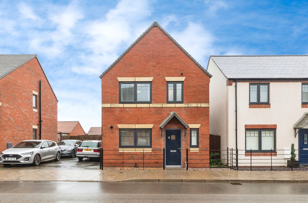 Property photo 1 of 18 4719031