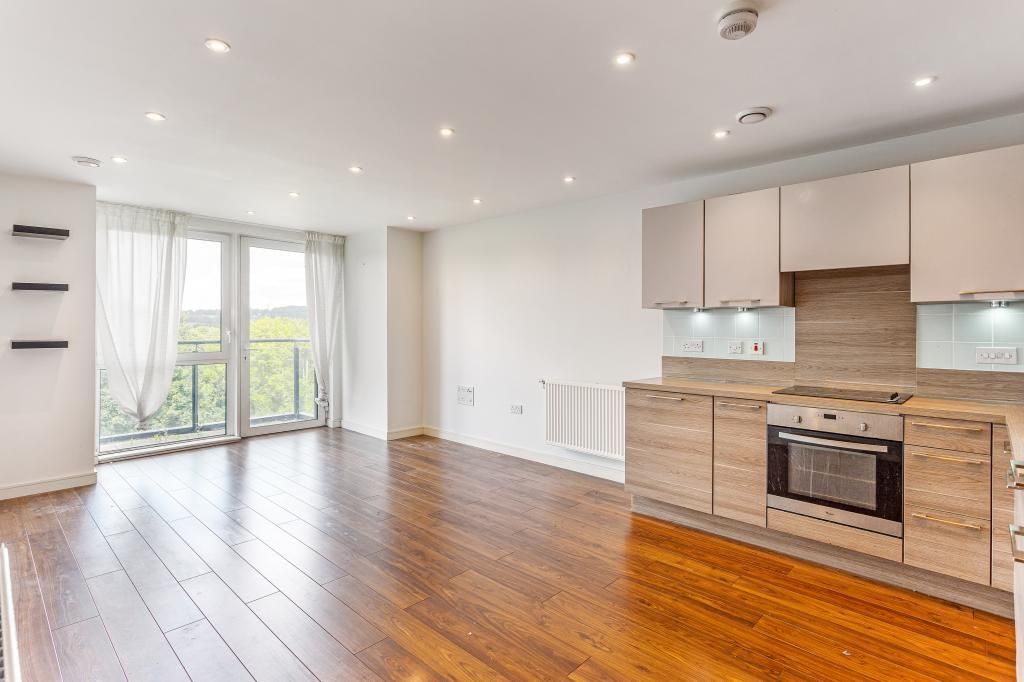 Property photo 2 of 8