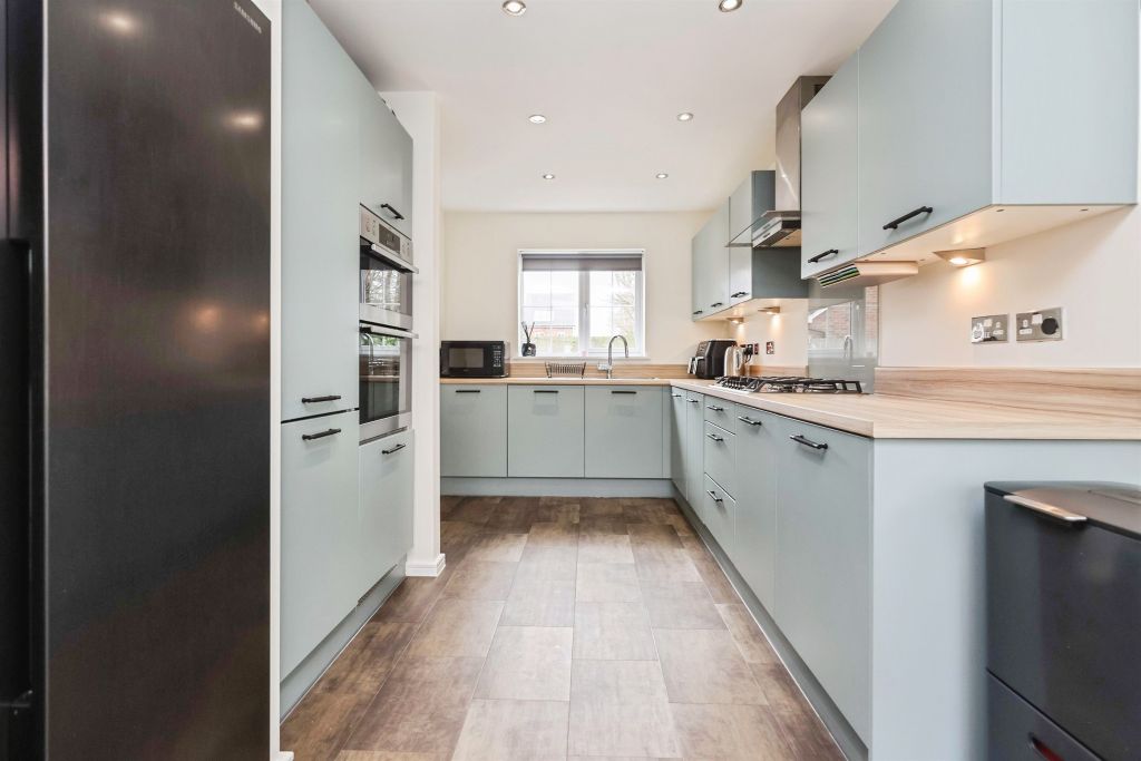 Property photo 3 of 18