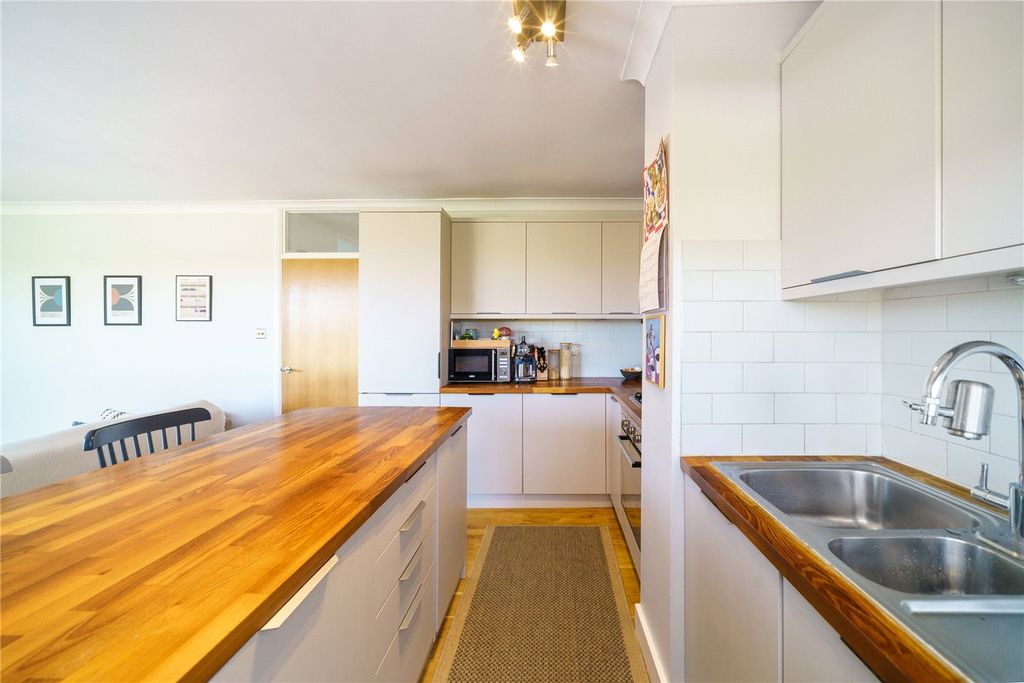 Property photo 3 of 11 Picture No. 11