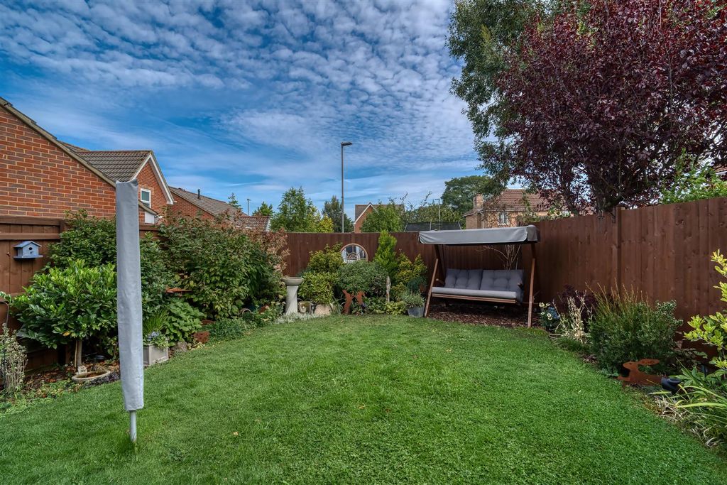 Property photo 2 of 11