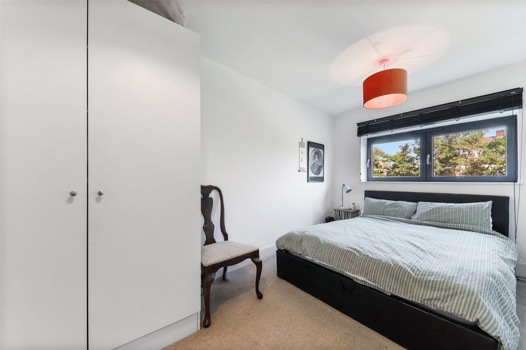 Property photo 3 of 11 Picture No. 10