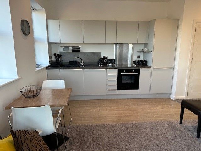 Property photo 3 of 7 Kitchen.1