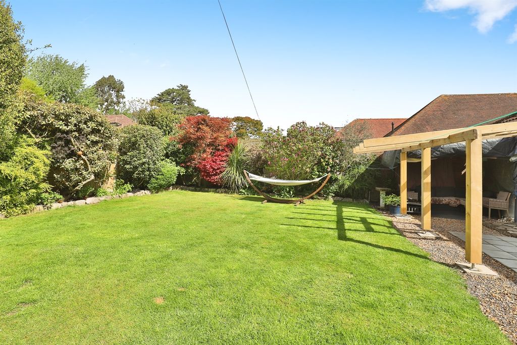 Property photo 2 of 17