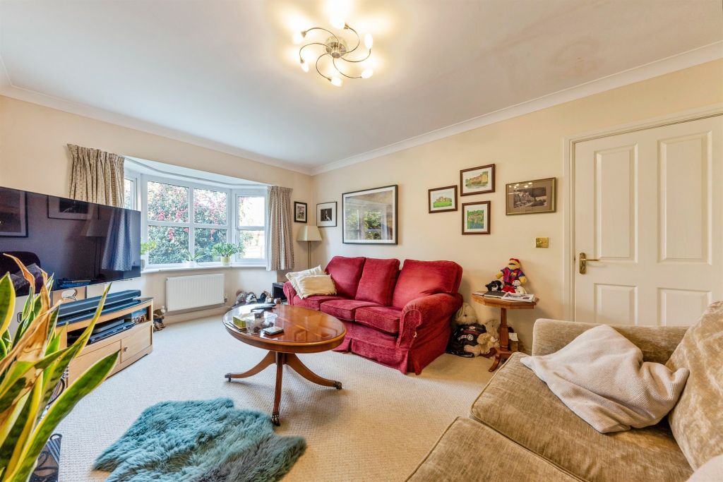Property photo 3 of 17