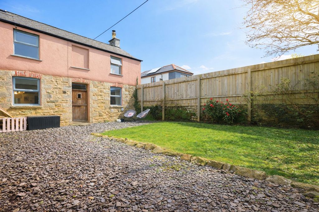 Property photo 3 of 26 Garden