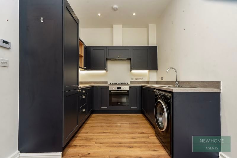 Property photo 3 of 21 Photo 12