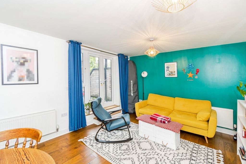 Property photo 3 of 12 Pbox-Img.Jpg