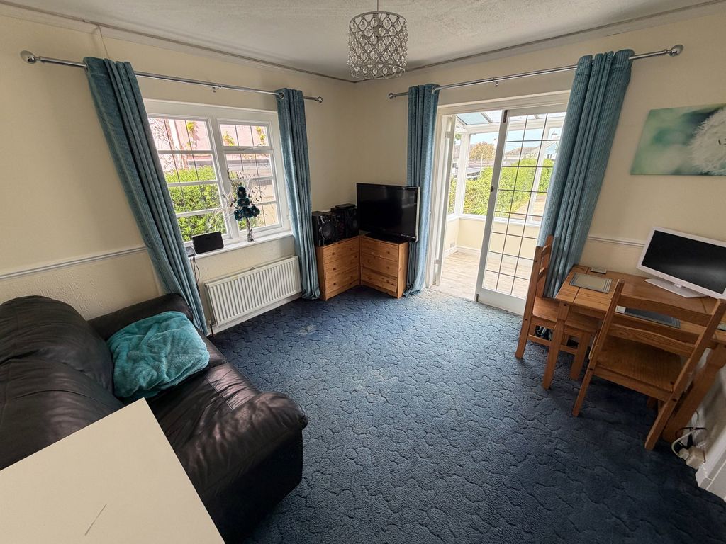 Property photo 3 of 16