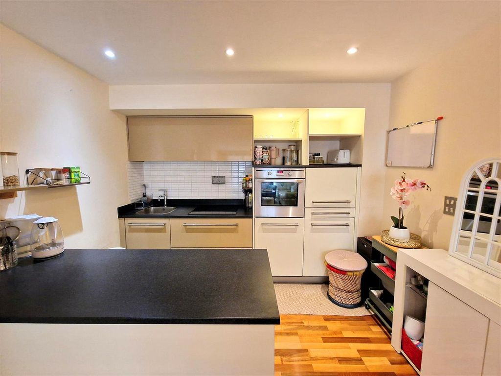 Property photo 3 of 13 20251113_094910.Jpg