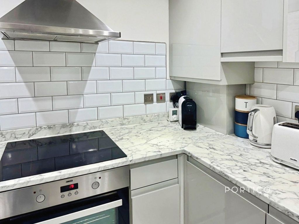 Property photo 3 of 14 Pbox-Img.Jpg