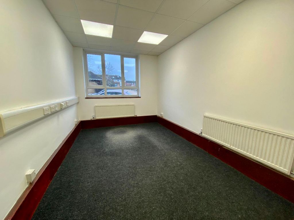 Property photo 2 of 3