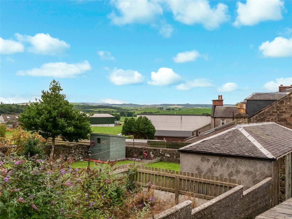 Property photo 2 of 19 Picture No. 18