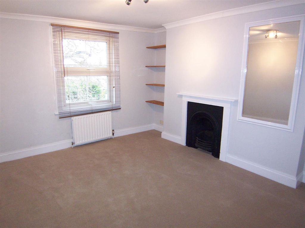 Property photo 3 of 4