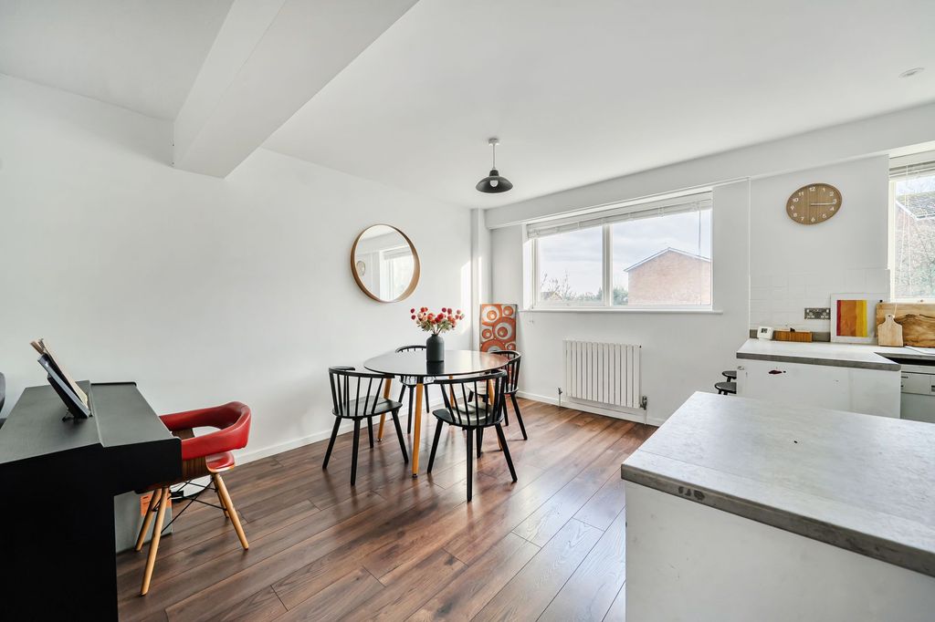Property photo 3 of 13 Kitchen / Dining Room