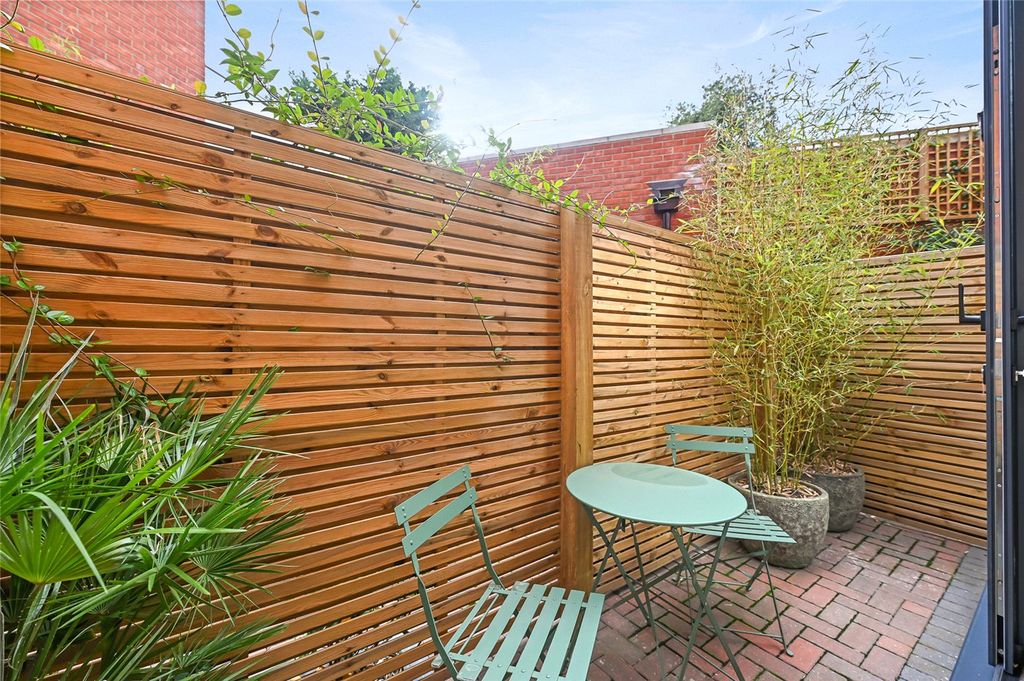 Property photo 2 of 11 Picture No. 06