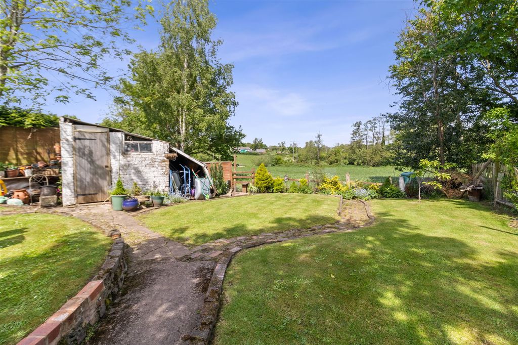 Property photo 2 of 24