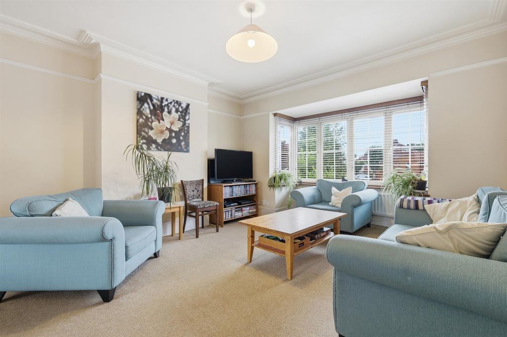 Property photo 2 of 31 24