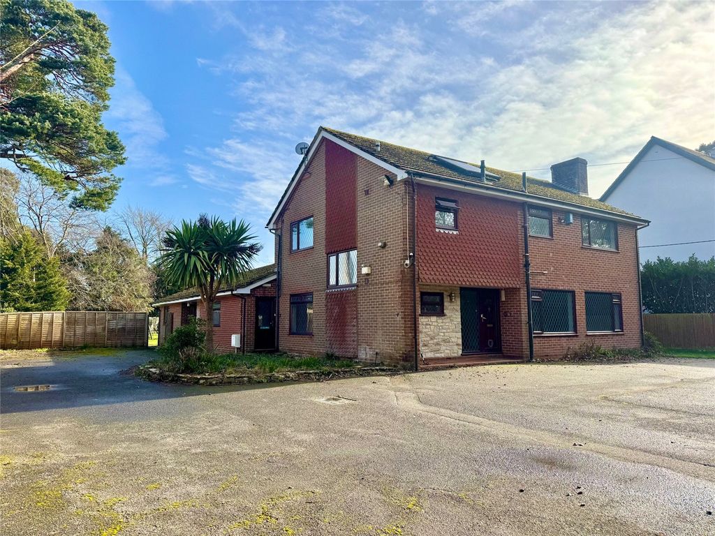 Property photo 2 of 22 Picture No. 02