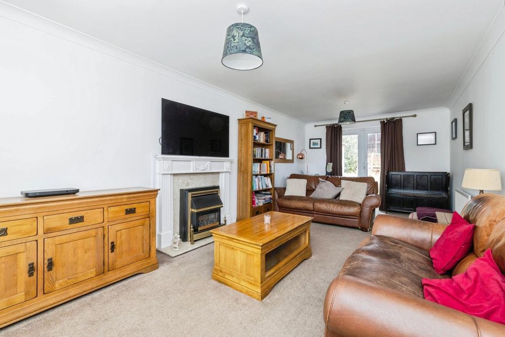 Property photo 3 of 15 Pbox-Img.Jpg