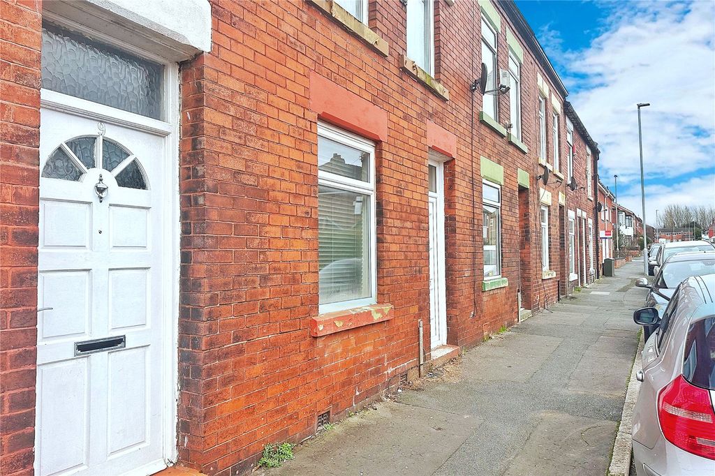 Property photo 1 of 18 Front External