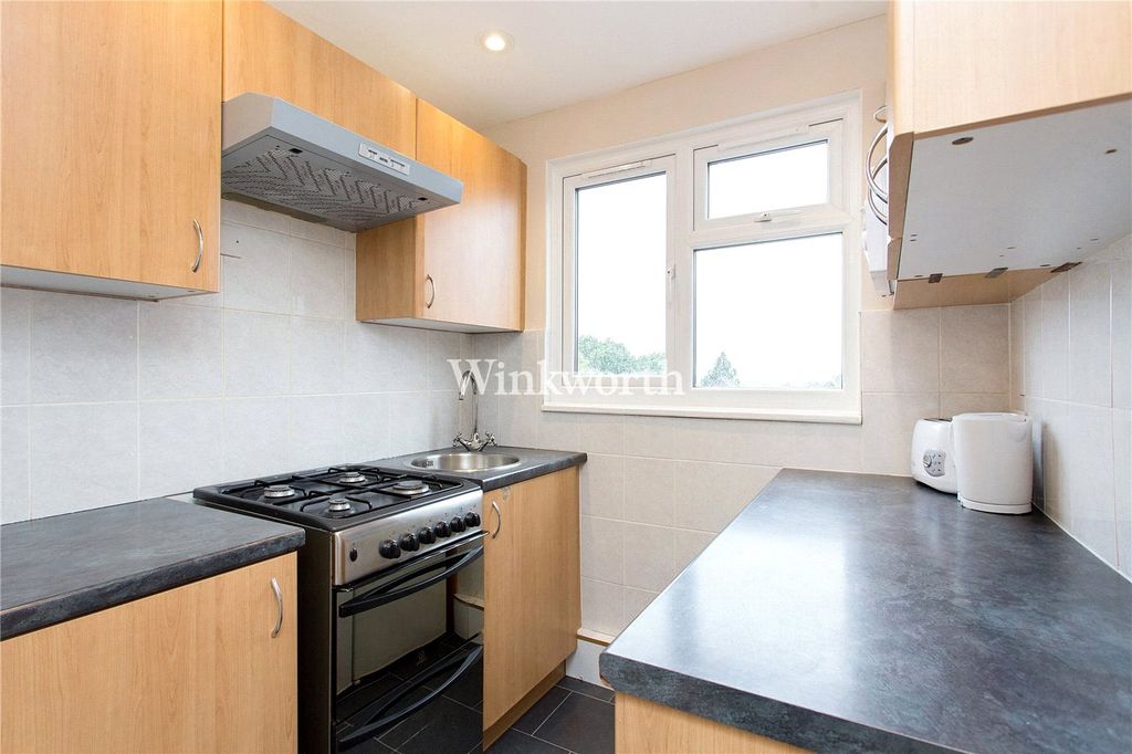 Property photo 2 of 8 Picture No. 05