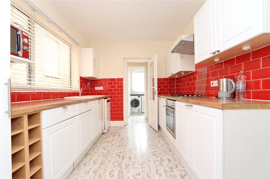 Property photo 2 of 15 Picture No. 07