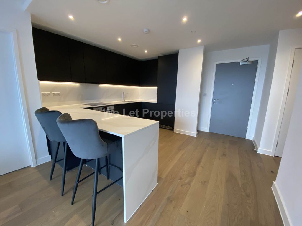 Property photo 3 of 33