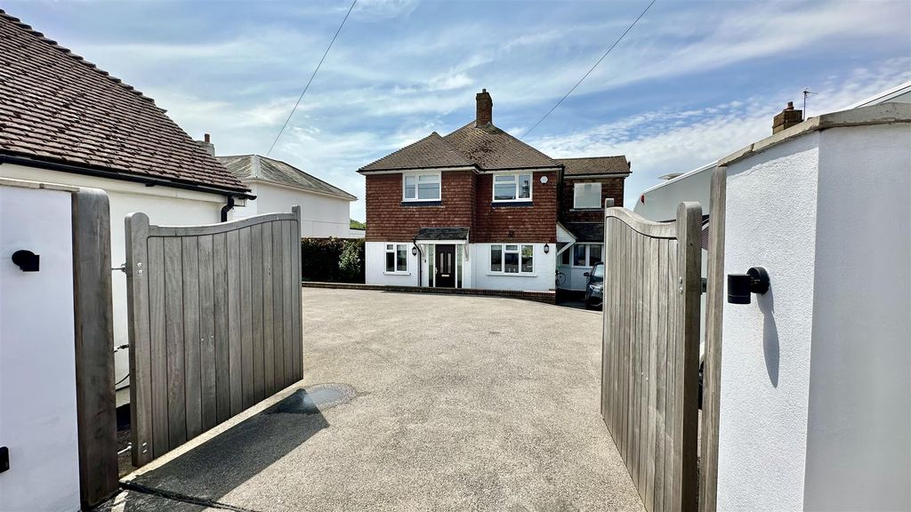 Property photo 2 of 45
