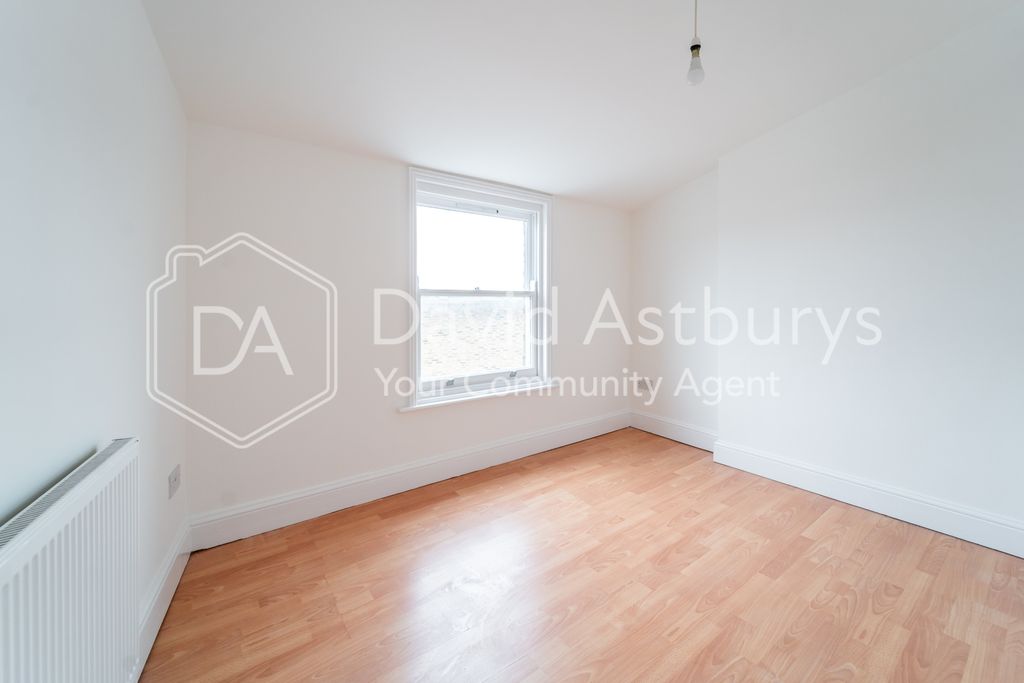 Property photo 3 of 8 Ndb09491