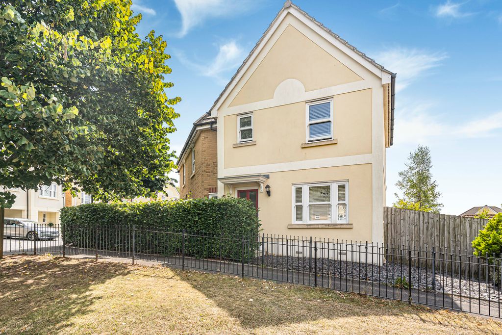 Property photo 1 of 23