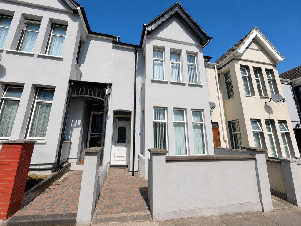 Property photo 1 of 11 5208271