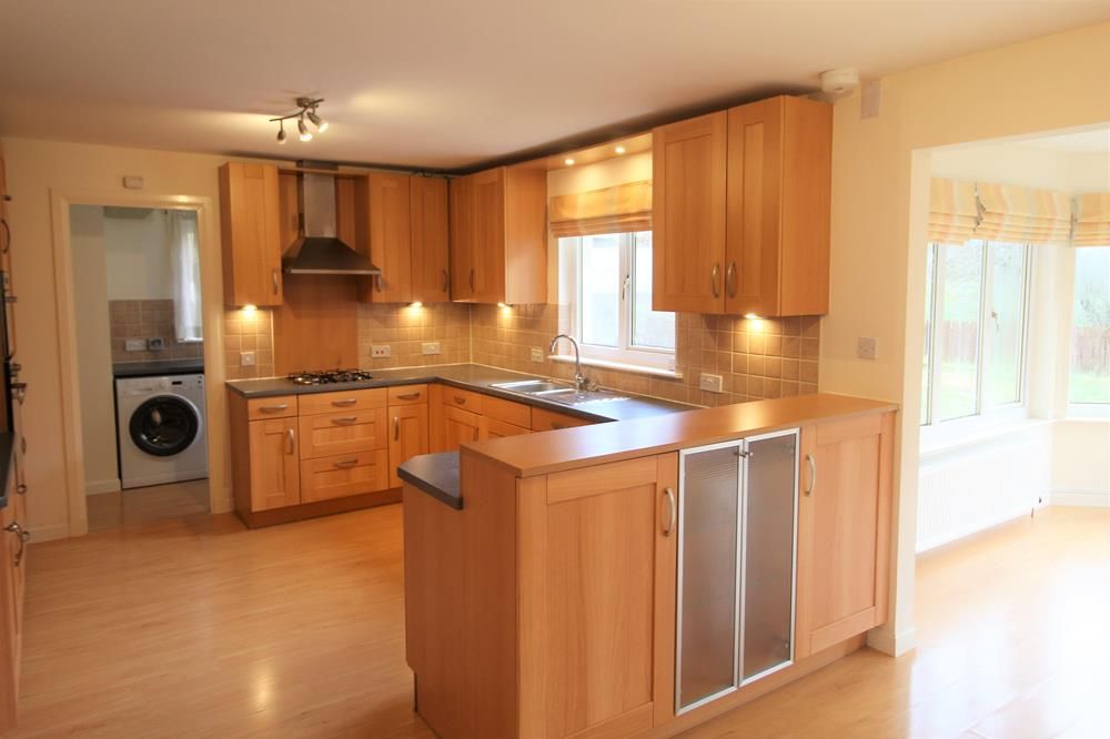 Property photo 2 of 18 Kitchen