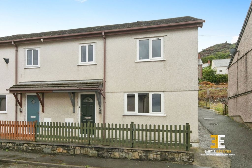 Property photo 1 of 26