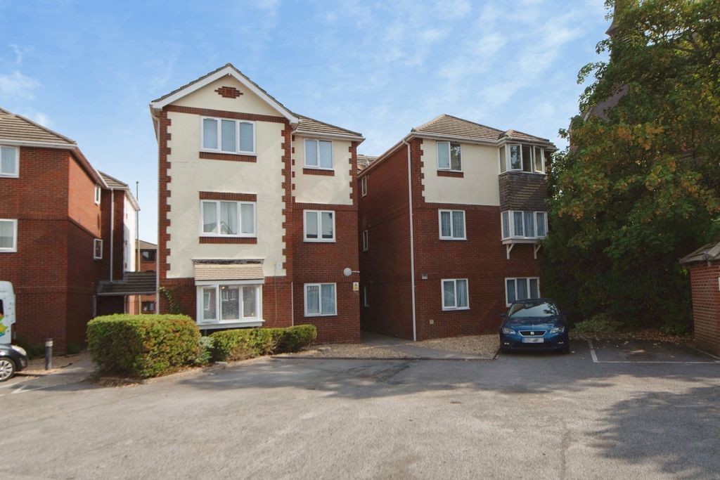 Property photo 1 of 11 Pbox-Img.Jpg