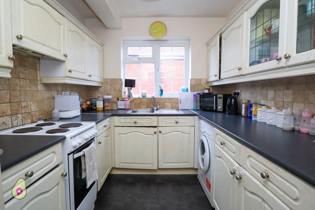Property photo 3 of 6 4539505