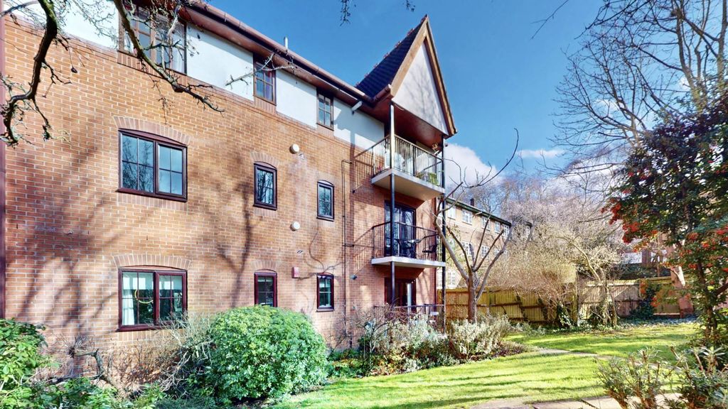 Property photo 2 of 14