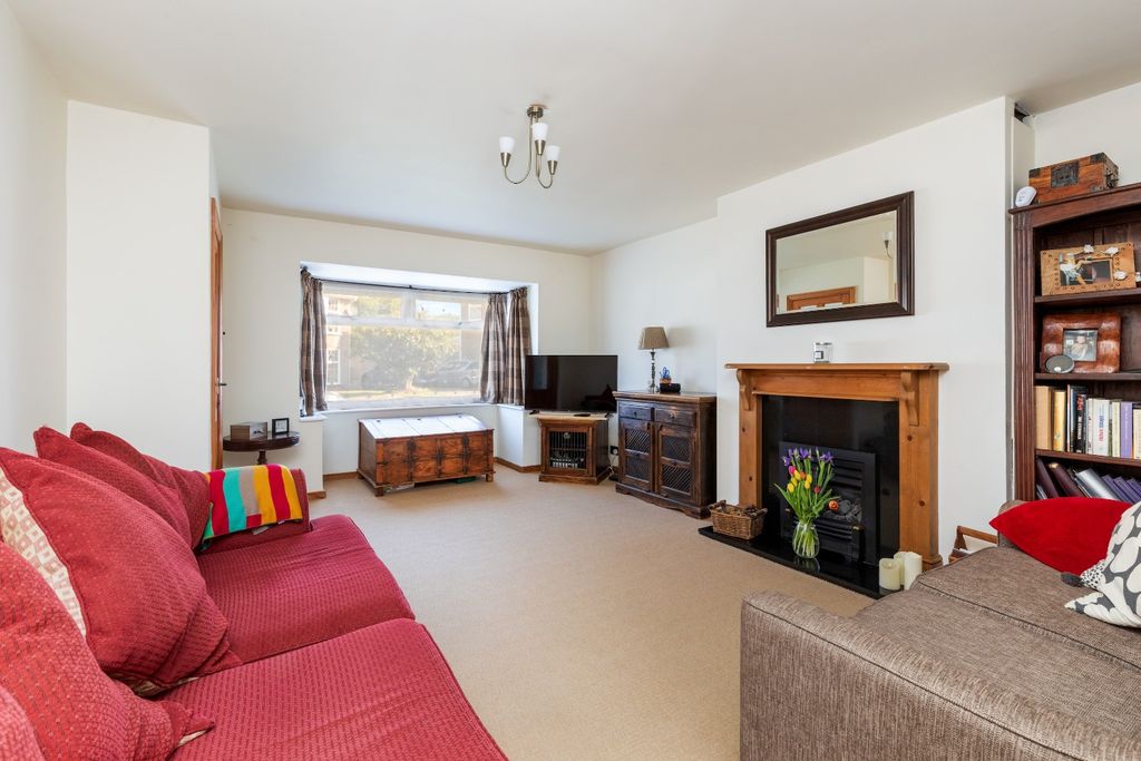 Property photo 2 of 12 3563665