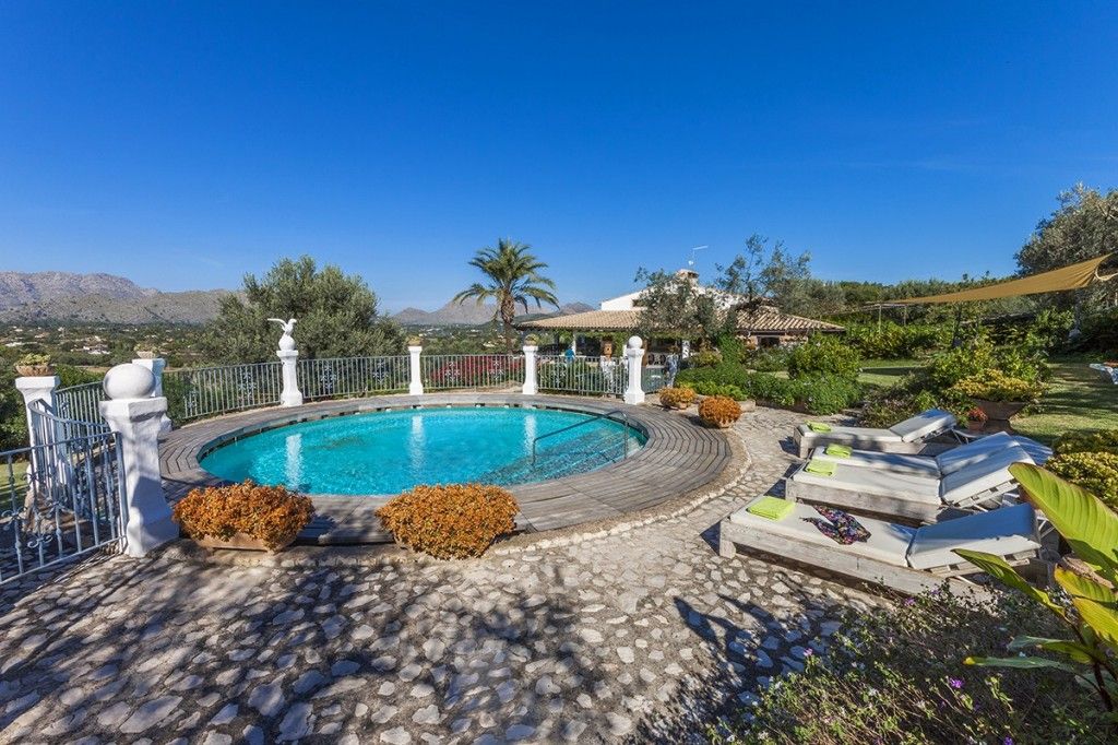 Property photo 1 of 14 Pool (1)