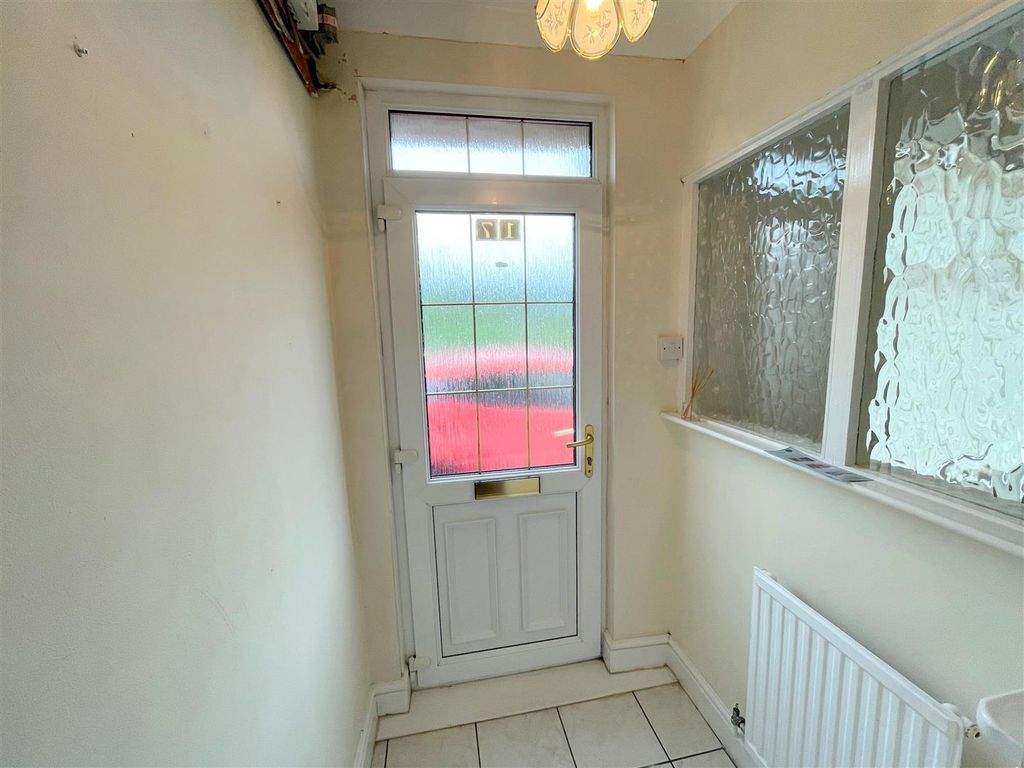 Property photo 3 of 20 Entrance Porch