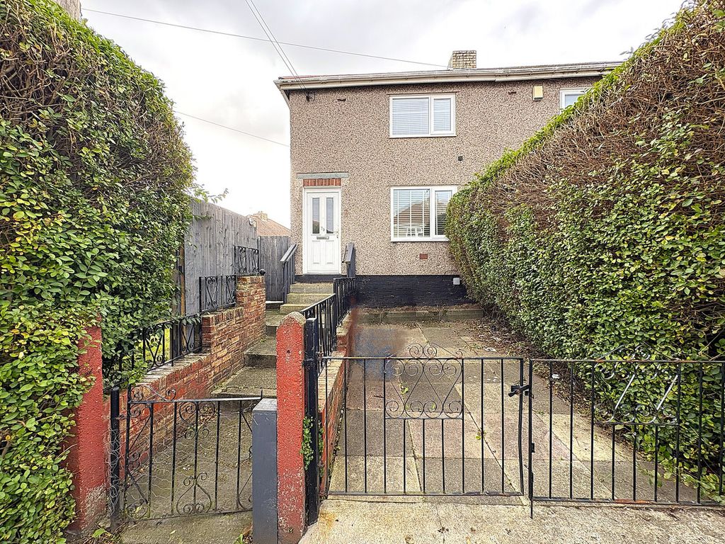 Property photo 1 of 11