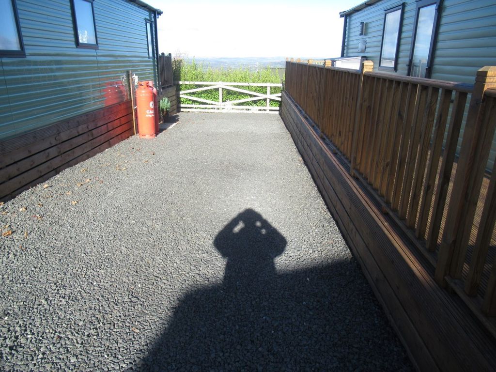 Property photo 2 of 17 2 1