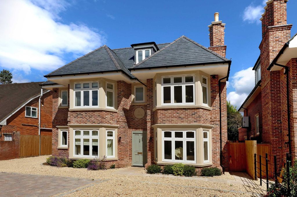 Property photo 1 of 21 Picture No. 34