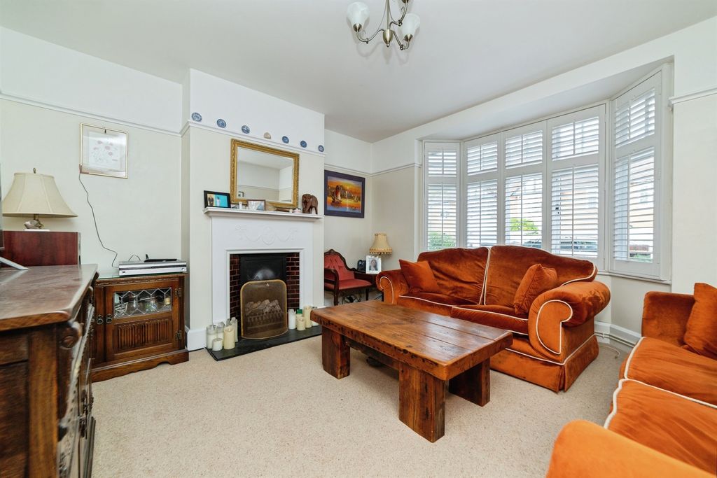 Property photo 2 of 22