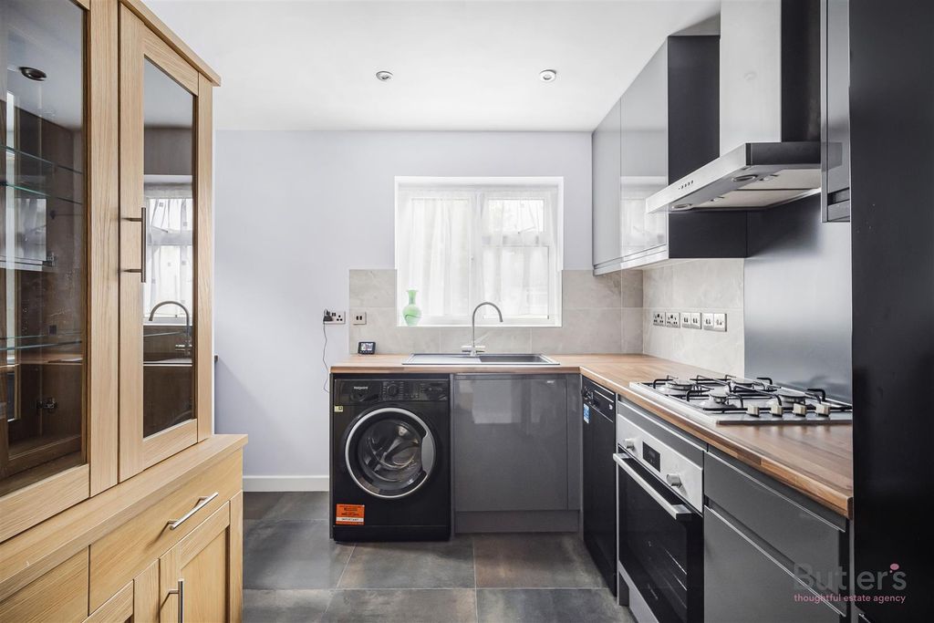 Property photo 3 of 10 12_39794_Watermarked.Jpg