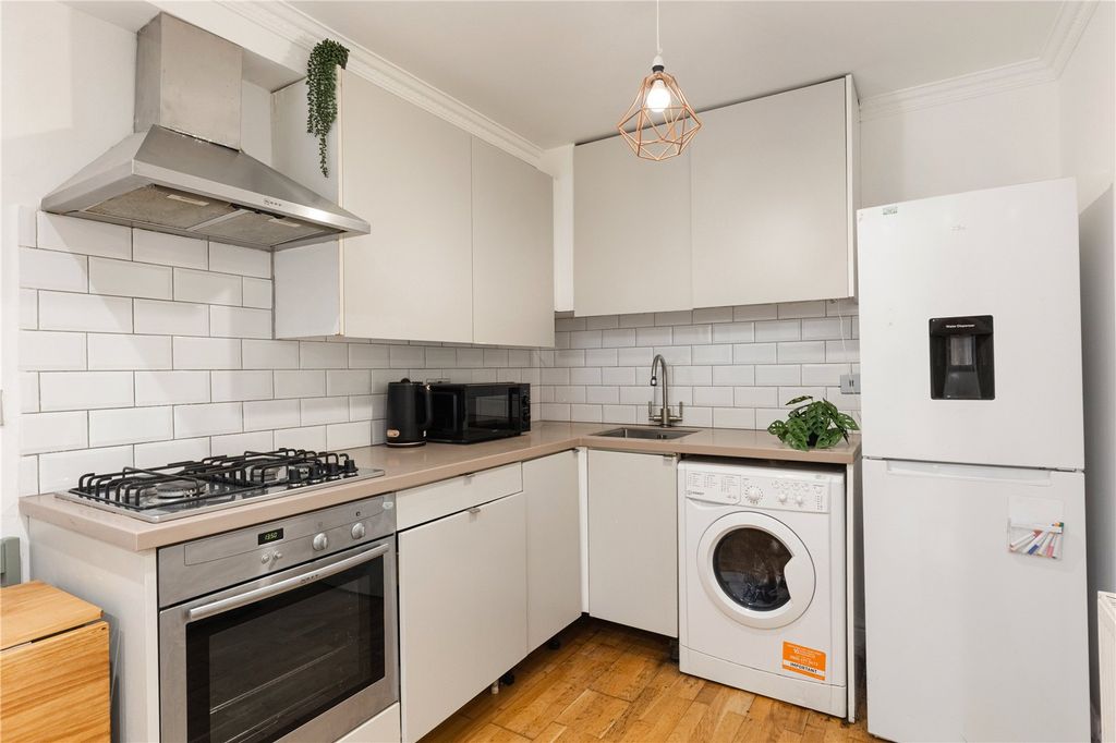 Property photo 3 of 16 Kitchen