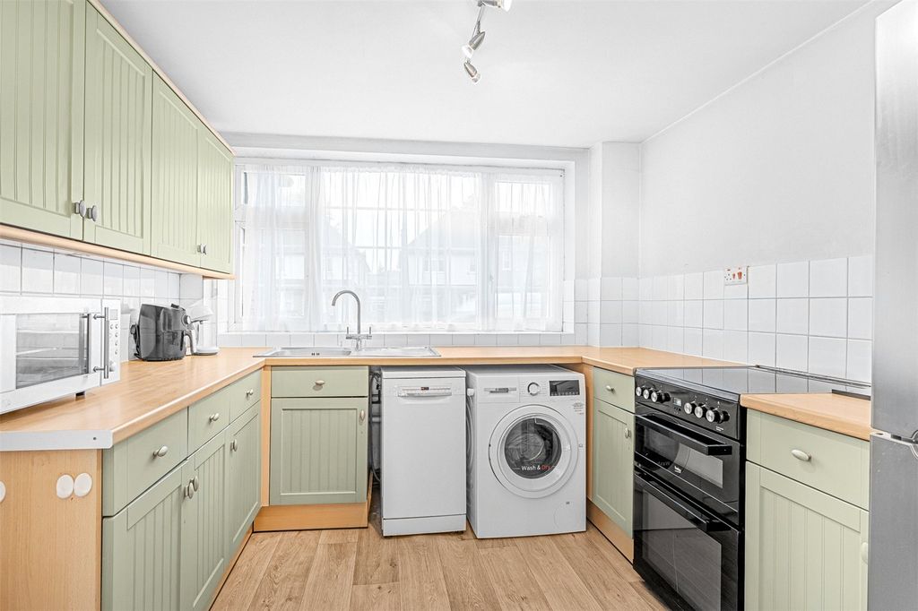 Property photo 2 of 13 Picture No. 09