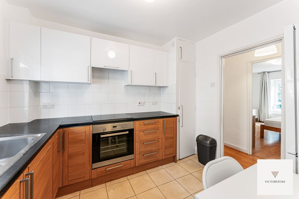 Property photo 1 of 13 3407440