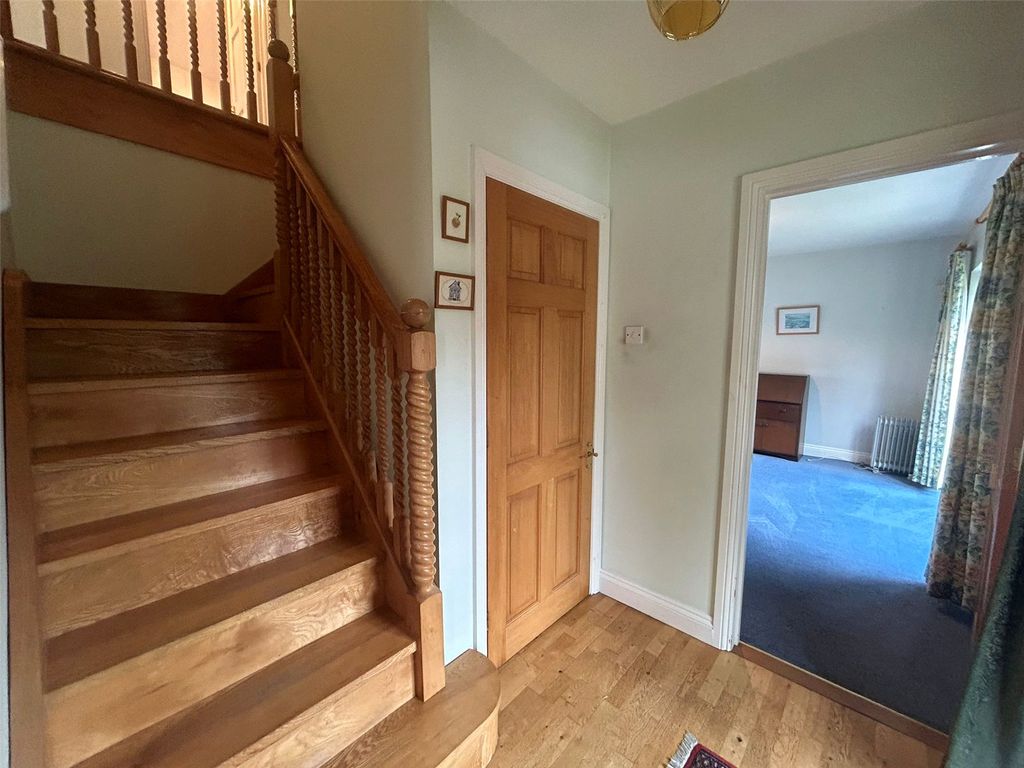 Property photo 2 of 36 Picture No. 70